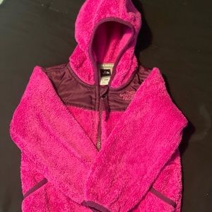 Pink 2T north face jacket